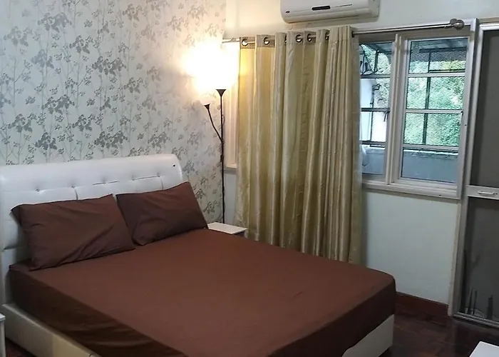 Safar Houzy Selesa Hillhomes